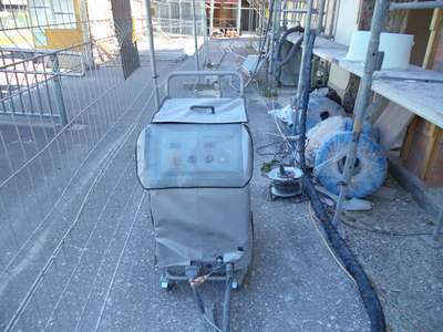 ASCOJET Combi Blaster 1708 next to the station building