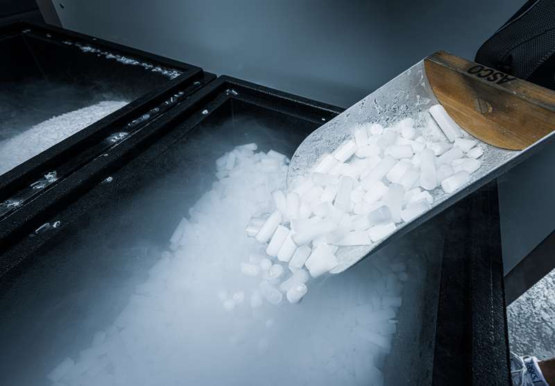 Mit den ASCO Trockeneisboxen kann die Haltbarkeit von Trockeneis verlängert werden